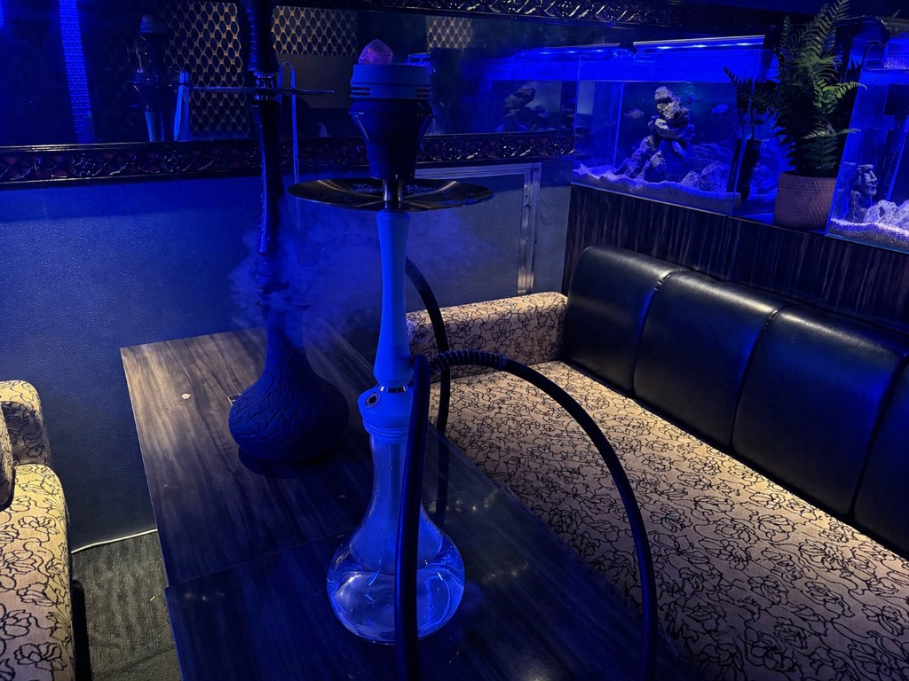 shisha lounge 漂 店内